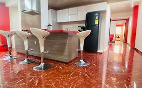 La vida es bella! lujoso apartamento cerca al aeropuerto y centro